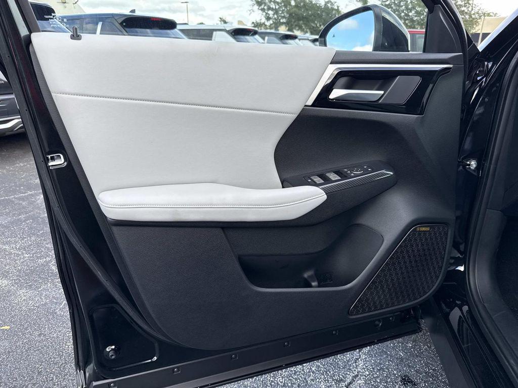 new 2025 Mitsubishi Outlander car, priced at $39,765