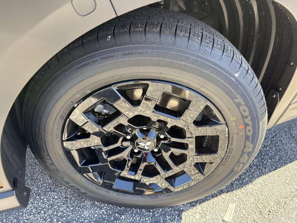 new 2026 Mitsubishi Outlander car, priced at $38,384