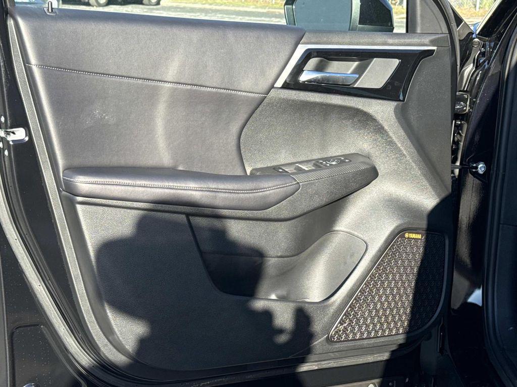 new 2025 Mitsubishi Outlander car, priced at $39,445