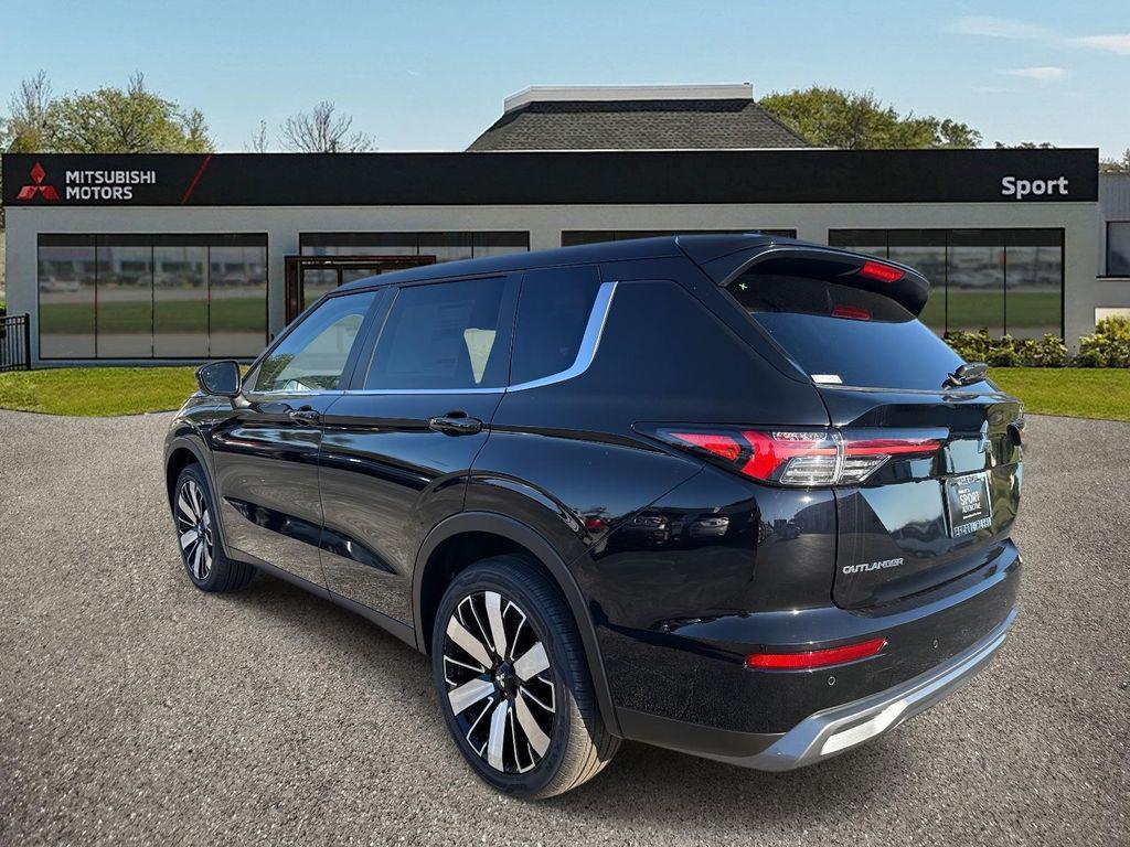 new 2025 Mitsubishi Outlander car, priced at $31,445