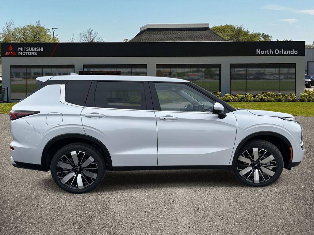 new 2026 Mitsubishi Outlander car, priced at $32,775