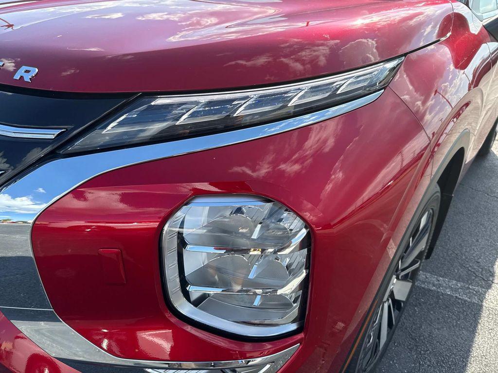new 2025 Mitsubishi Outlander car, priced at $38,840