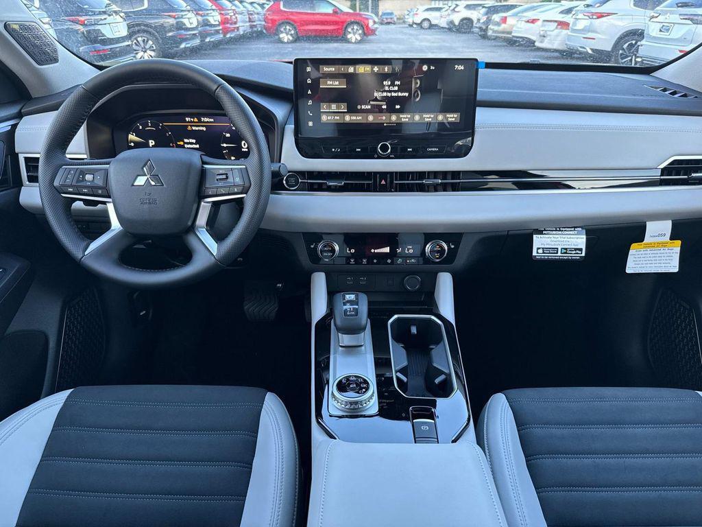 new 2025 Mitsubishi Outlander car, priced at $39,900