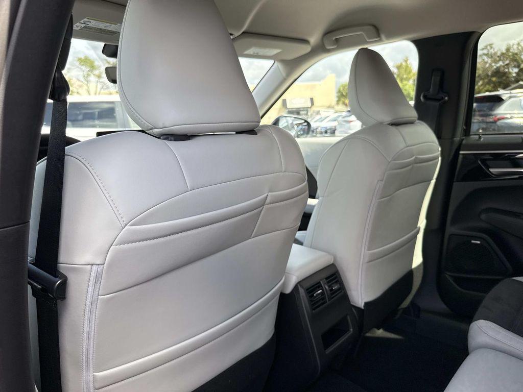 new 2025 Mitsubishi Outlander car, priced at $36,840