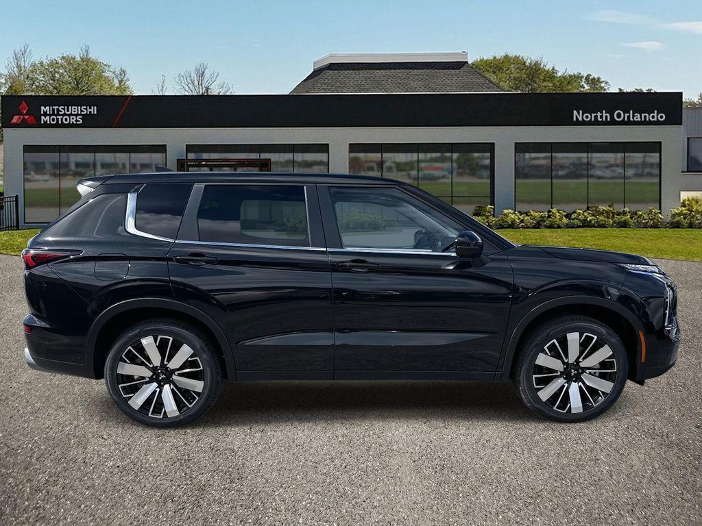 new 2025 Mitsubishi Outlander car, priced at $36,840