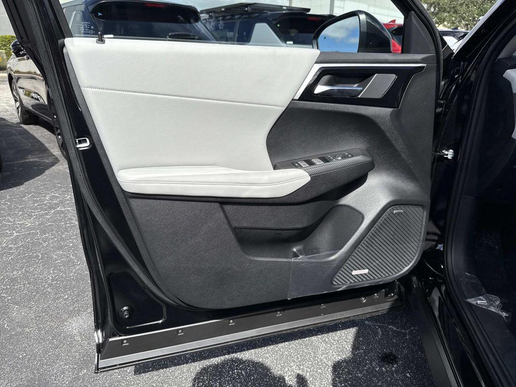 new 2025 Mitsubishi Outlander car, priced at $36,840