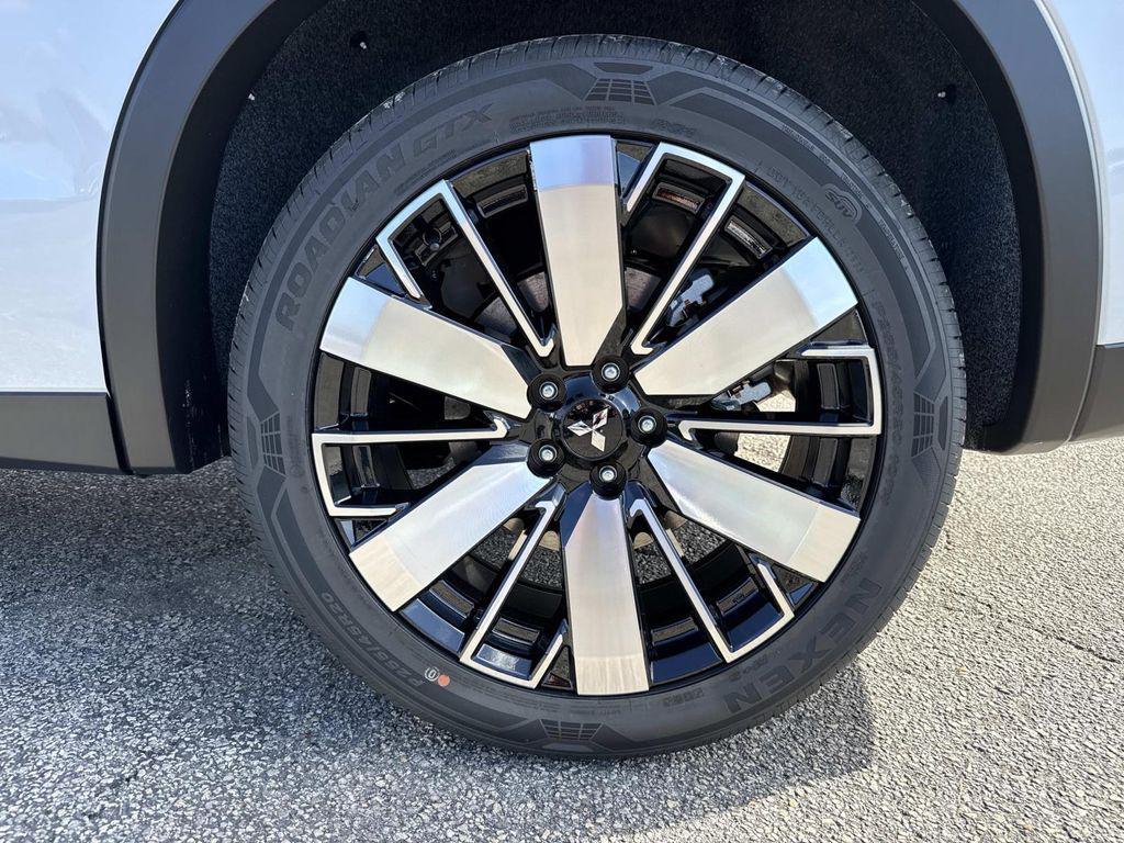 new 2026 Mitsubishi Outlander car, priced at $37,875