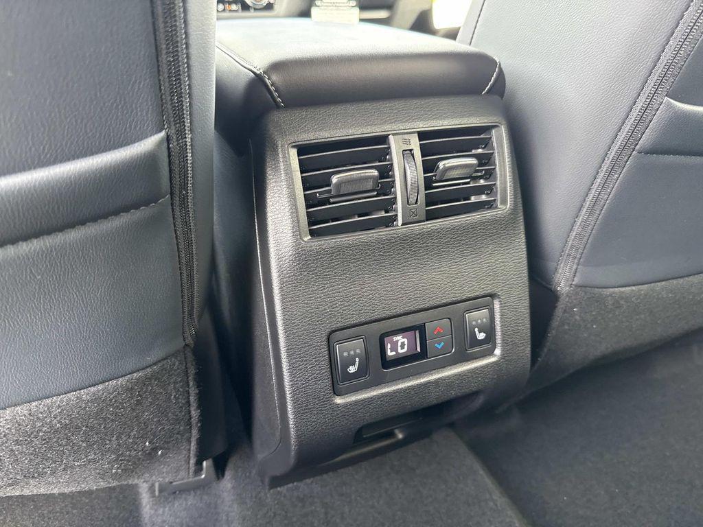 new 2025 Mitsubishi Outlander car, priced at $41,145