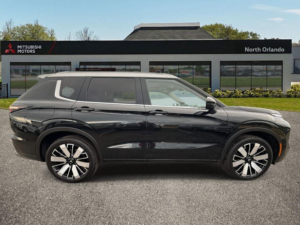 new 2025 Mitsubishi Outlander car, priced at $37,590