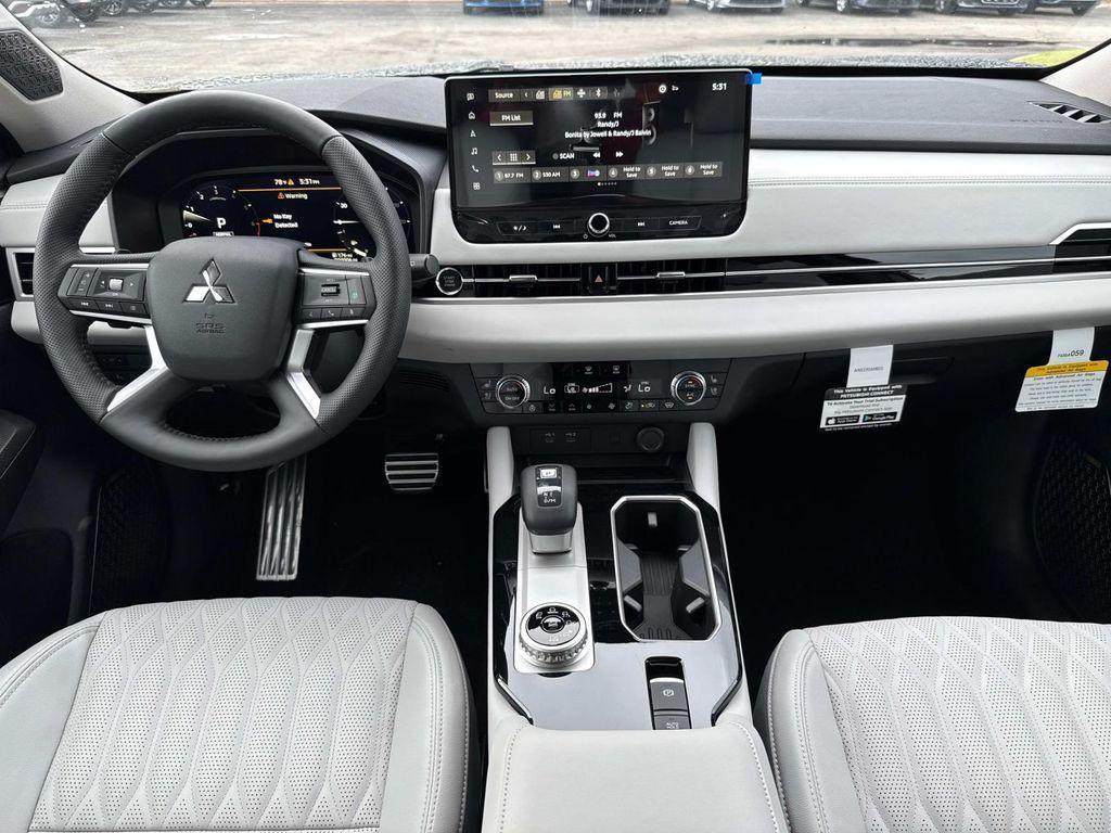 new 2025 Mitsubishi Outlander car, priced at $46,590