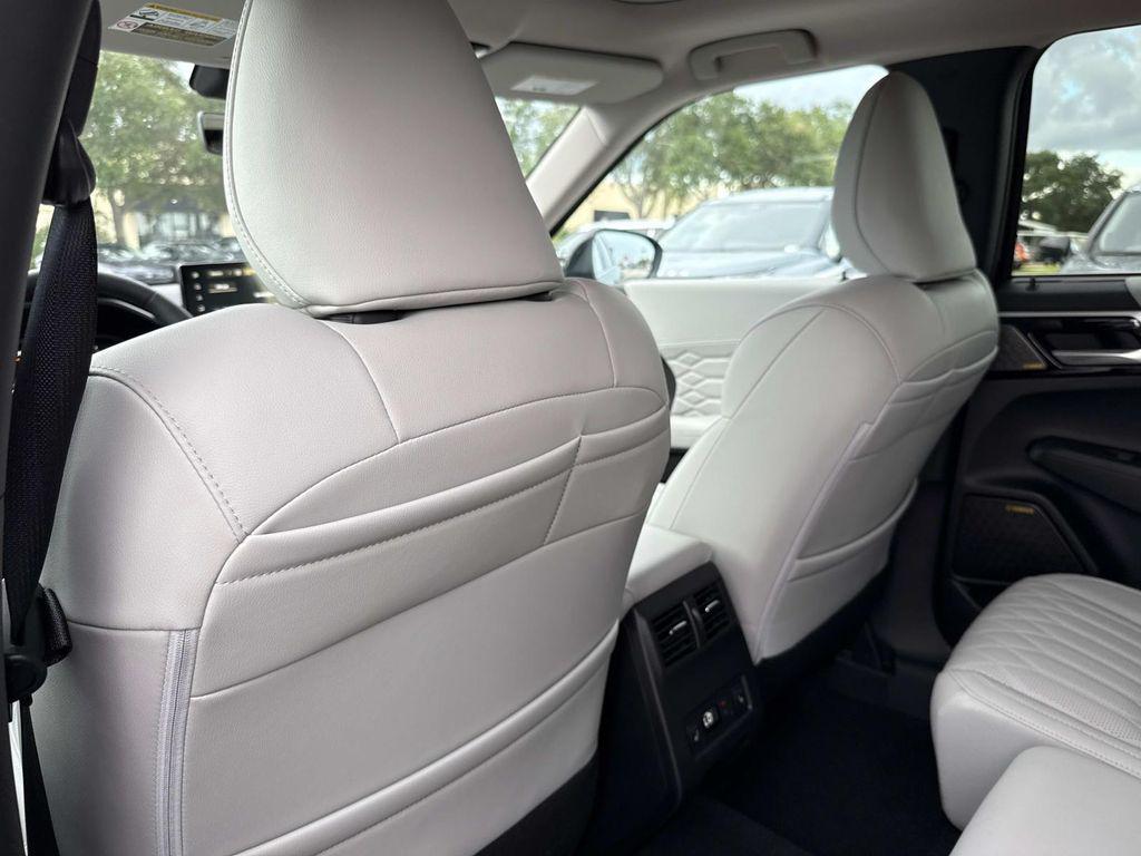 new 2025 Mitsubishi Outlander car, priced at $46,590