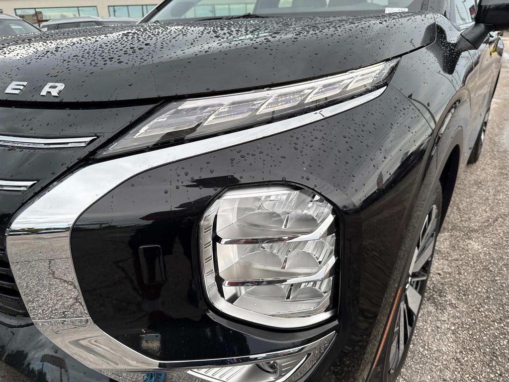 new 2025 Mitsubishi Outlander car, priced at $46,590
