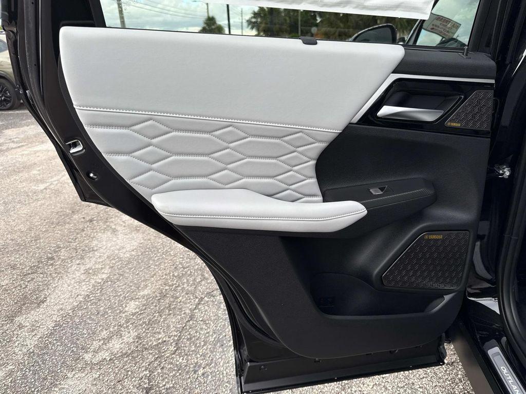 new 2025 Mitsubishi Outlander car, priced at $46,590