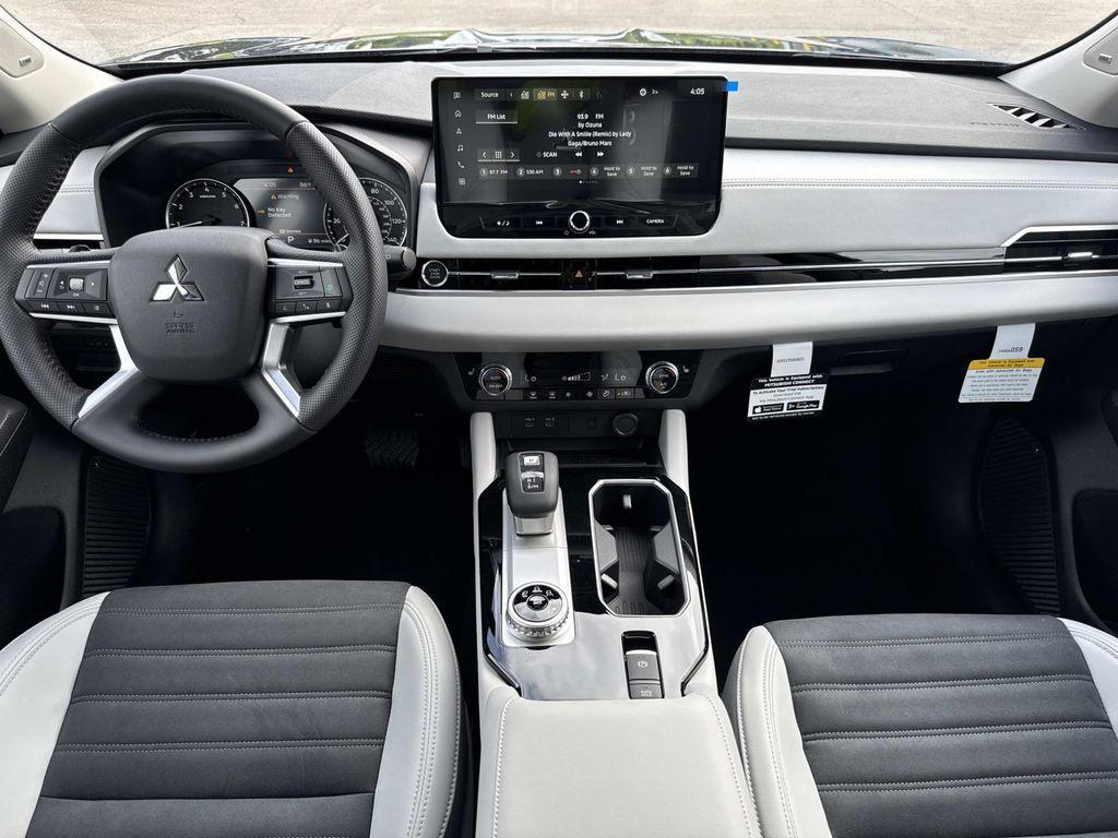 new 2025 Mitsubishi Outlander car, priced at $36,595