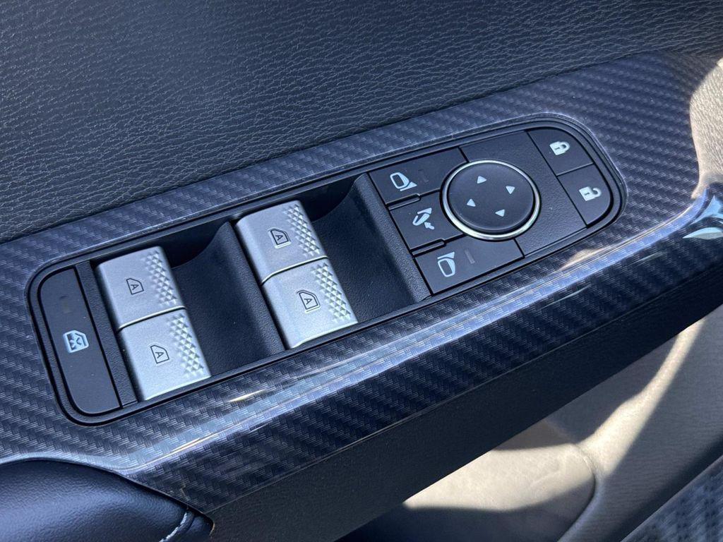 new 2025 Mitsubishi Outlander car, priced at $39,765