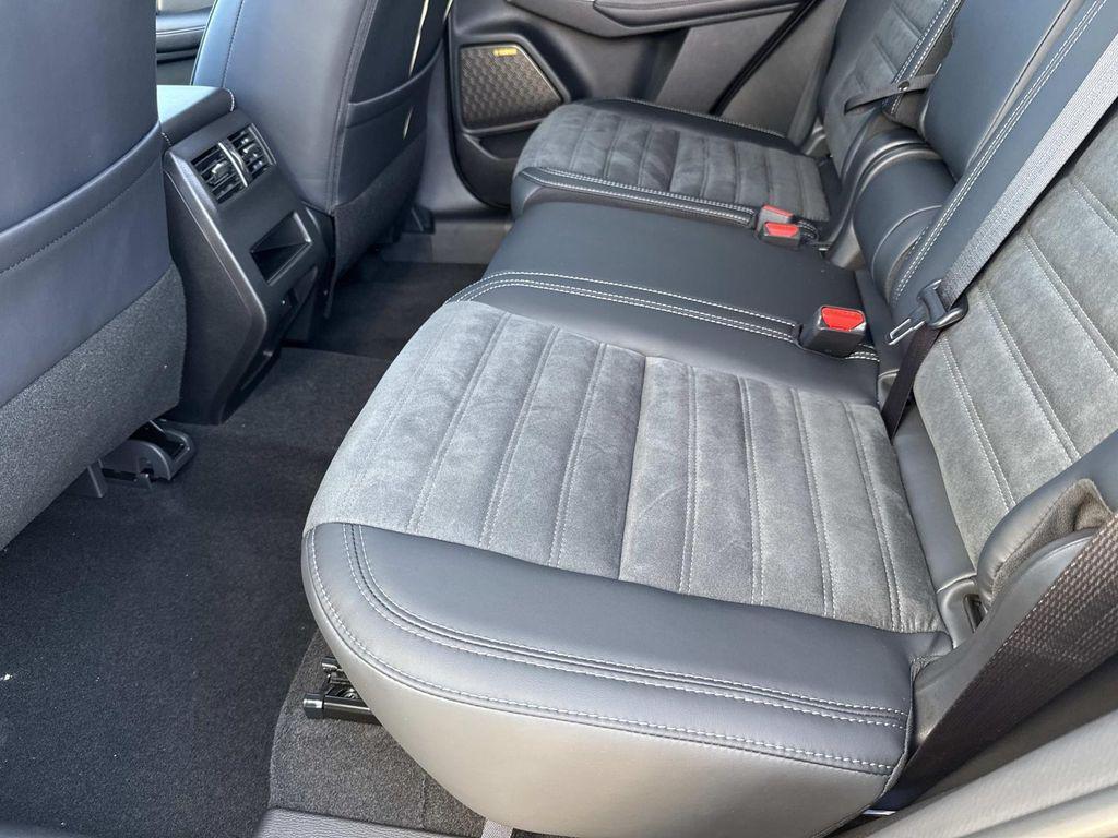 new 2025 Mitsubishi Outlander car, priced at $39,765