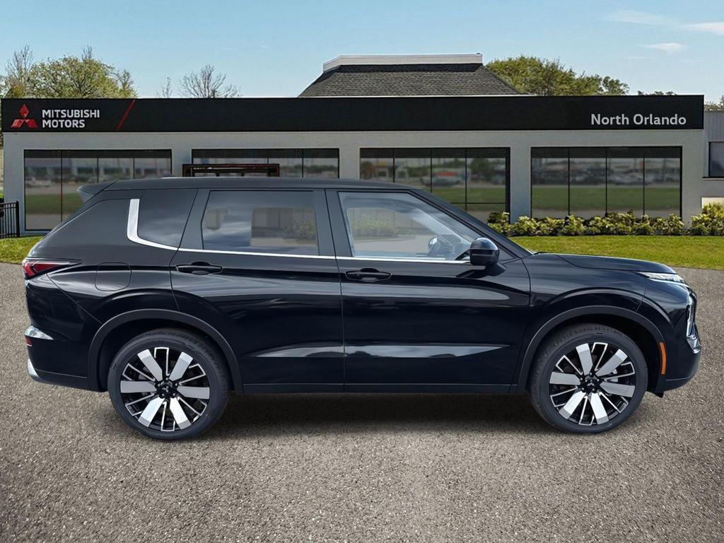 new 2025 Mitsubishi Outlander car, priced at $39,765