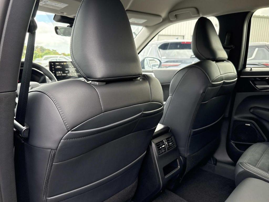 new 2025 Mitsubishi Outlander car, priced at $36,595