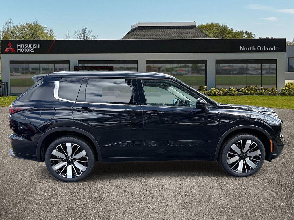 new 2025 Mitsubishi Outlander car, priced at $33,305