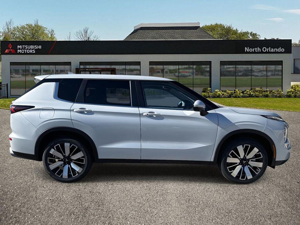 new 2025 Mitsubishi Outlander car, priced at $40,180
