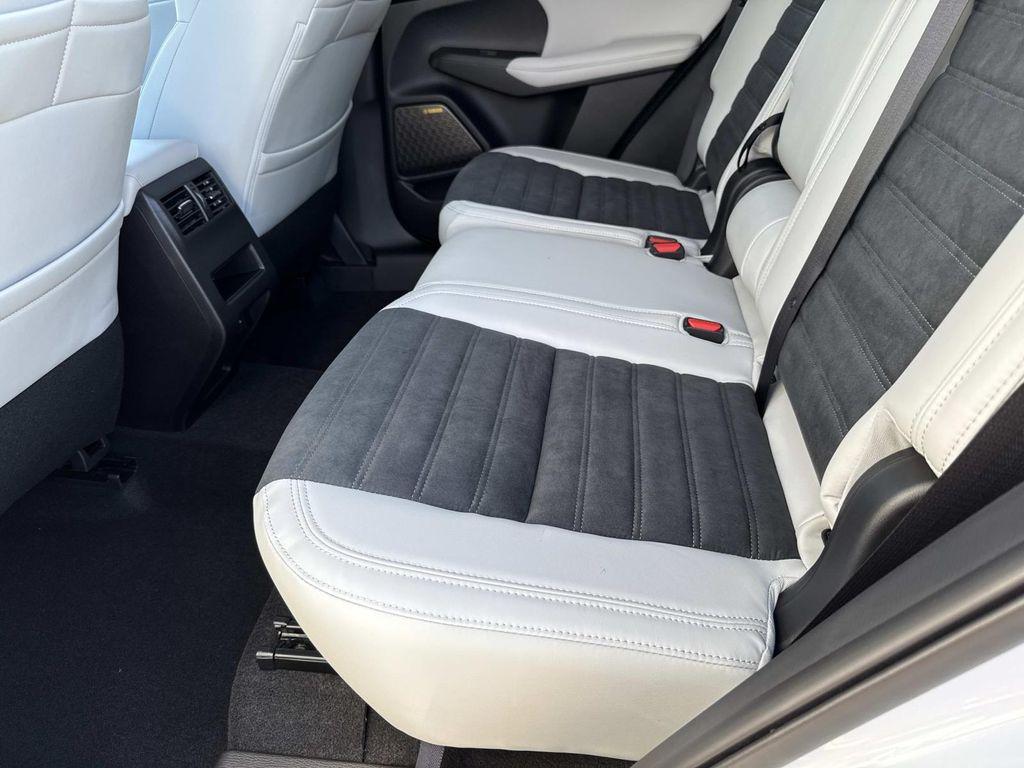 new 2025 Mitsubishi Outlander car, priced at $40,180