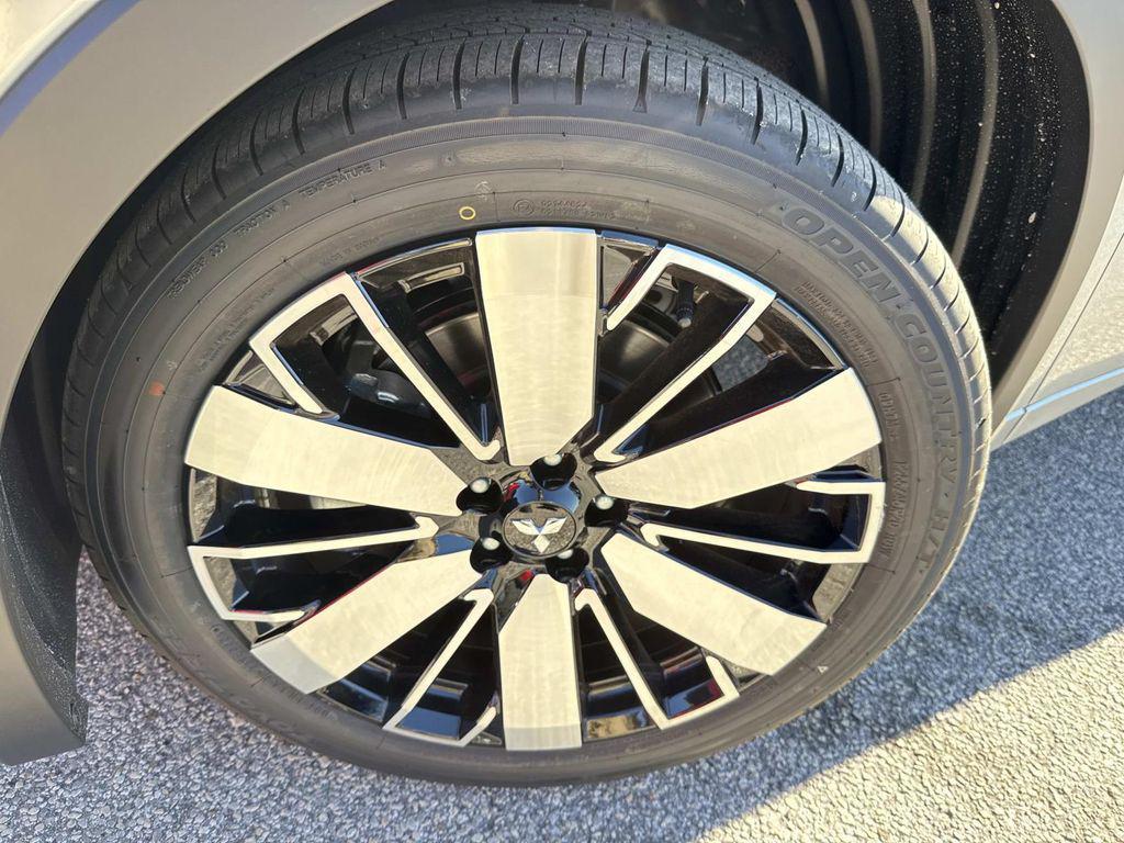 new 2026 Mitsubishi Outlander car, priced at $36,235