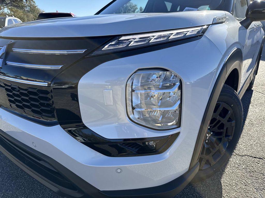 new 2026 Mitsubishi Outlander car, priced at $38,584