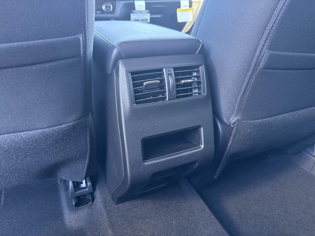 new 2025 Mitsubishi Outlander car, priced at $33,290