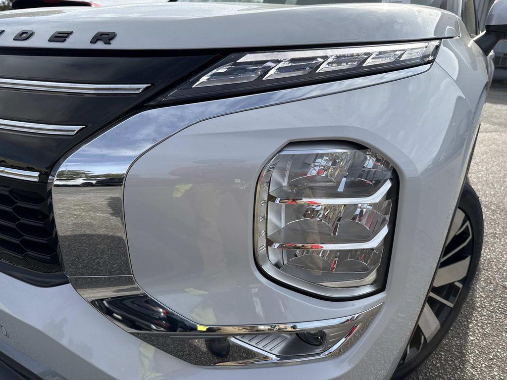 new 2026 Mitsubishi Outlander car, priced at $41,175