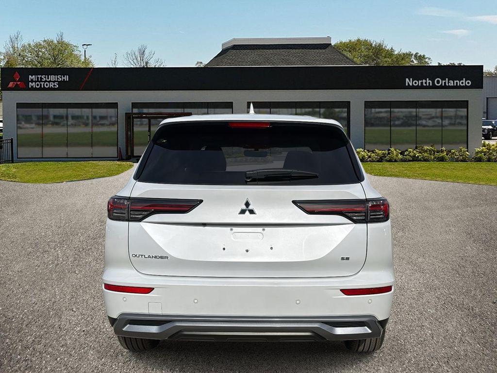 new 2026 Mitsubishi Outlander car, priced at $36,075