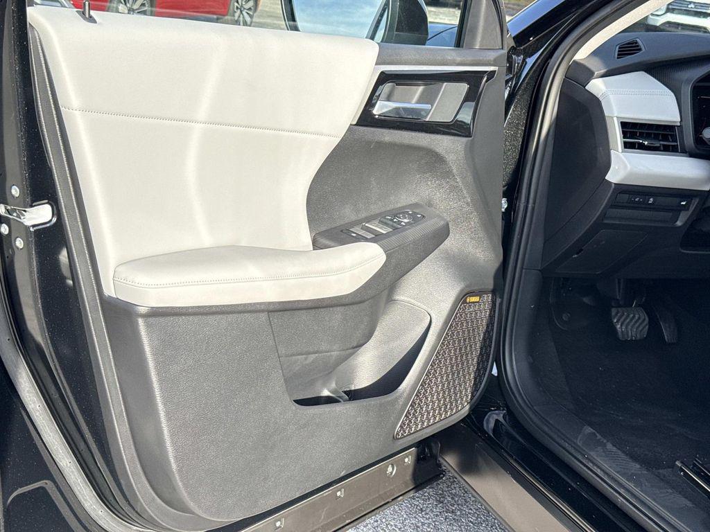 new 2026 Mitsubishi Outlander car, priced at $41,175