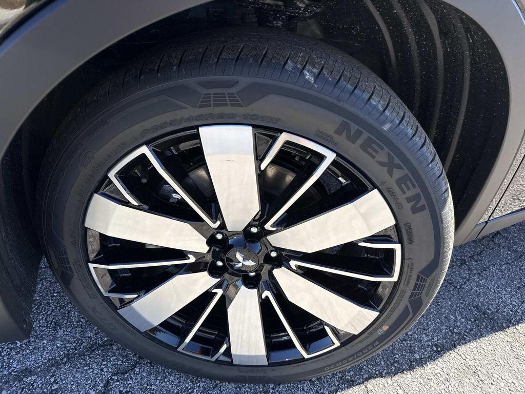 new 2026 Mitsubishi Outlander car, priced at $32,045