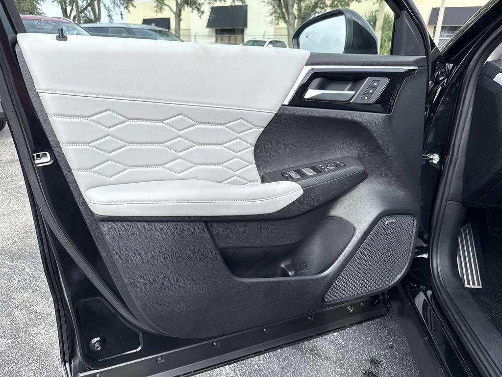 new 2025 Mitsubishi Outlander car, priced at $41,740