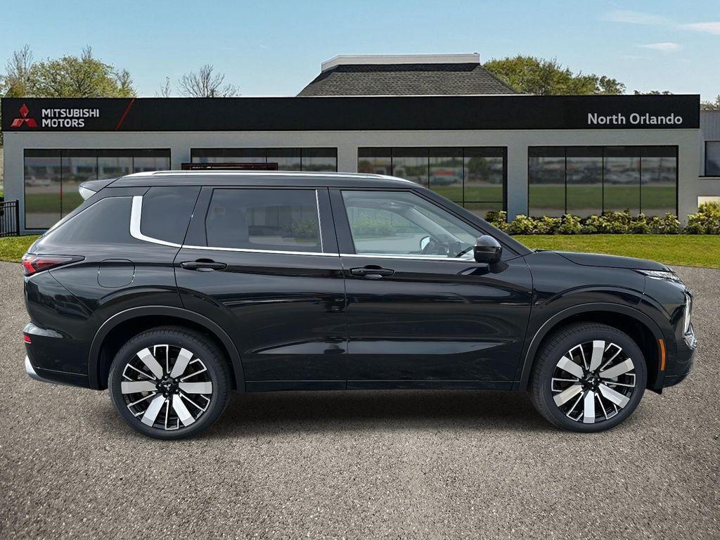 new 2025 Mitsubishi Outlander car, priced at $41,740