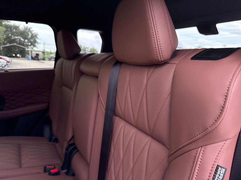 new 2025 Mitsubishi Outlander car, priced at $44,505