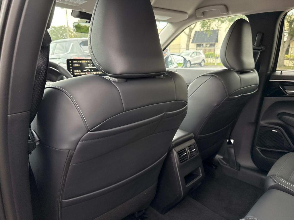 new 2025 Mitsubishi Outlander car, priced at $36,445