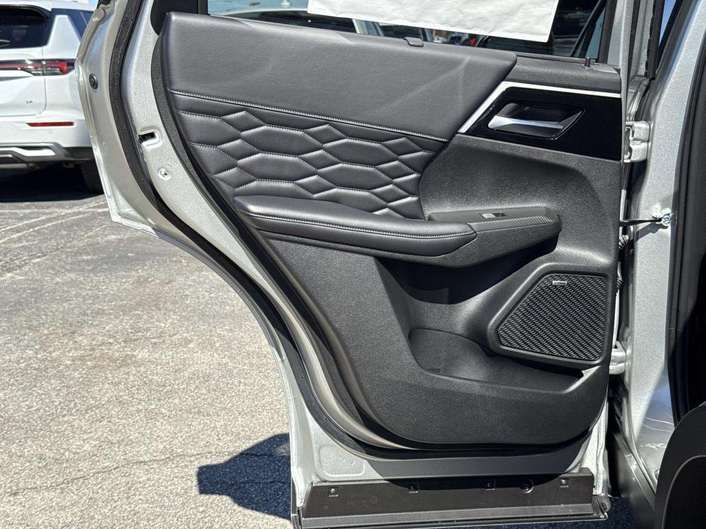 new 2026 Mitsubishi Outlander car, priced at $36,235