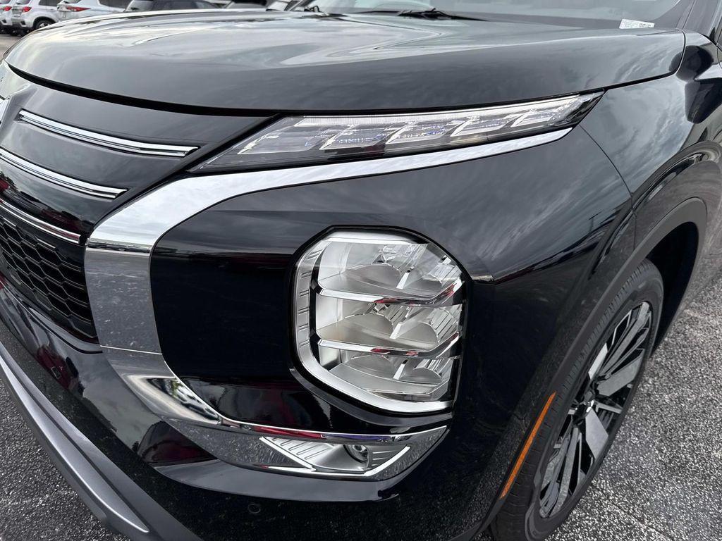 new 2025 Mitsubishi Outlander car, priced at $35,970