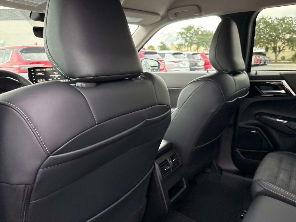 new 2025 Mitsubishi Outlander car, priced at $35,970