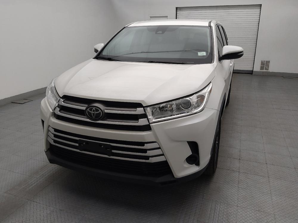 used 2019 Toyota Highlander car, priced at $21,895