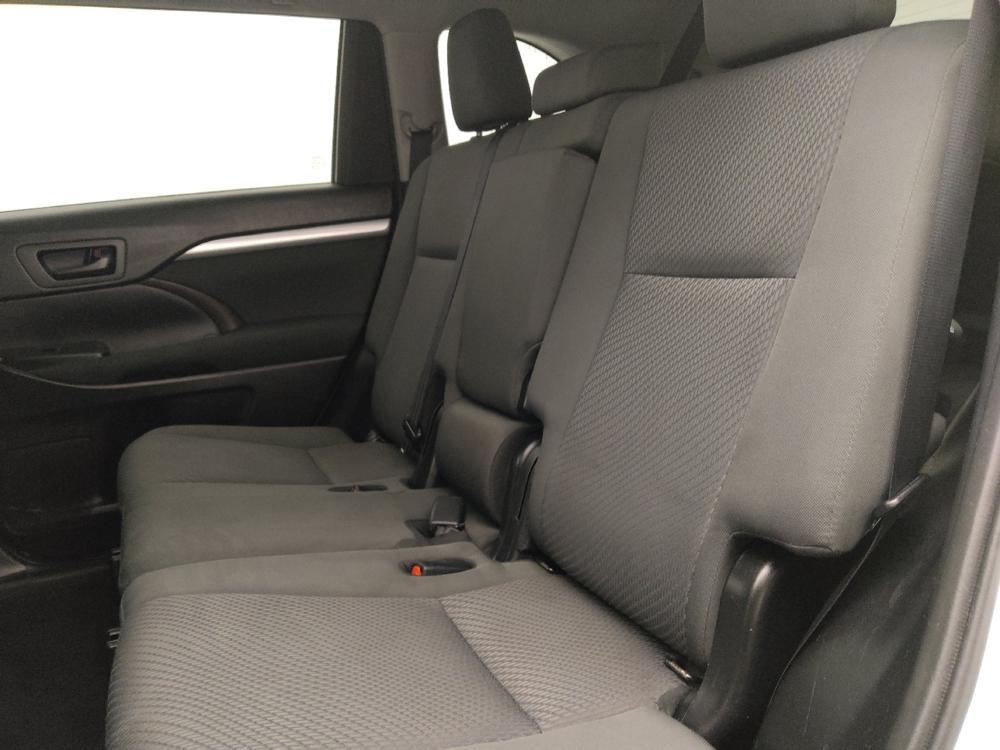 used 2019 Toyota Highlander car, priced at $21,895