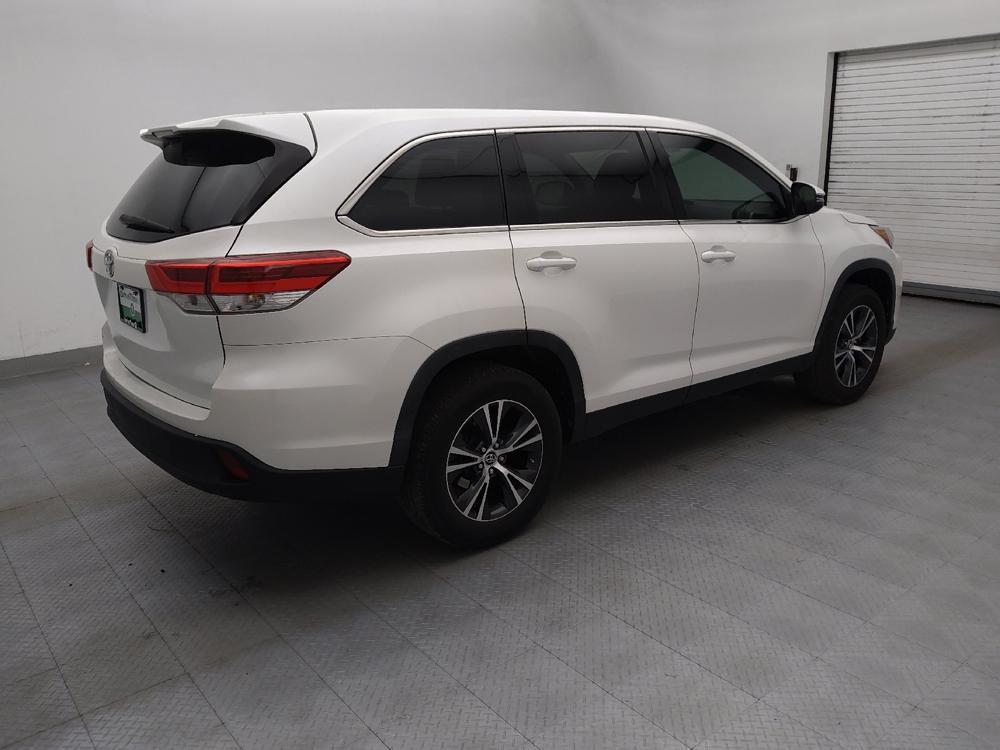 used 2019 Toyota Highlander car, priced at $21,895