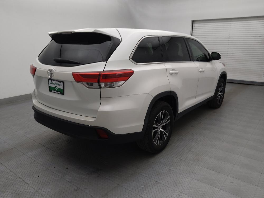 used 2019 Toyota Highlander car, priced at $21,895