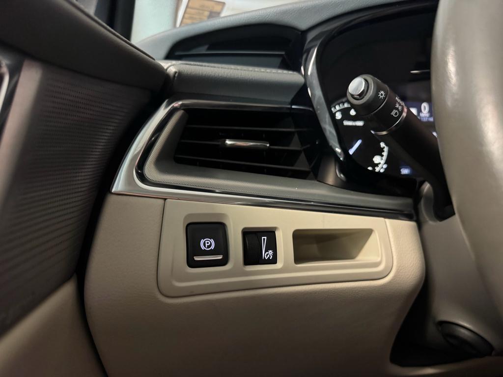used 2021 Cadillac XT5 car, priced at $26,829