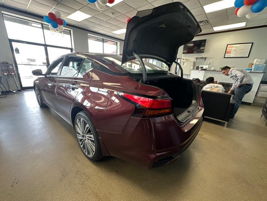 used 2023 Nissan Altima car, priced at $17,995