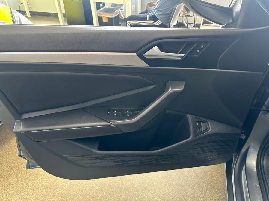 used 2024 Volkswagen Jetta car, priced at $18,995