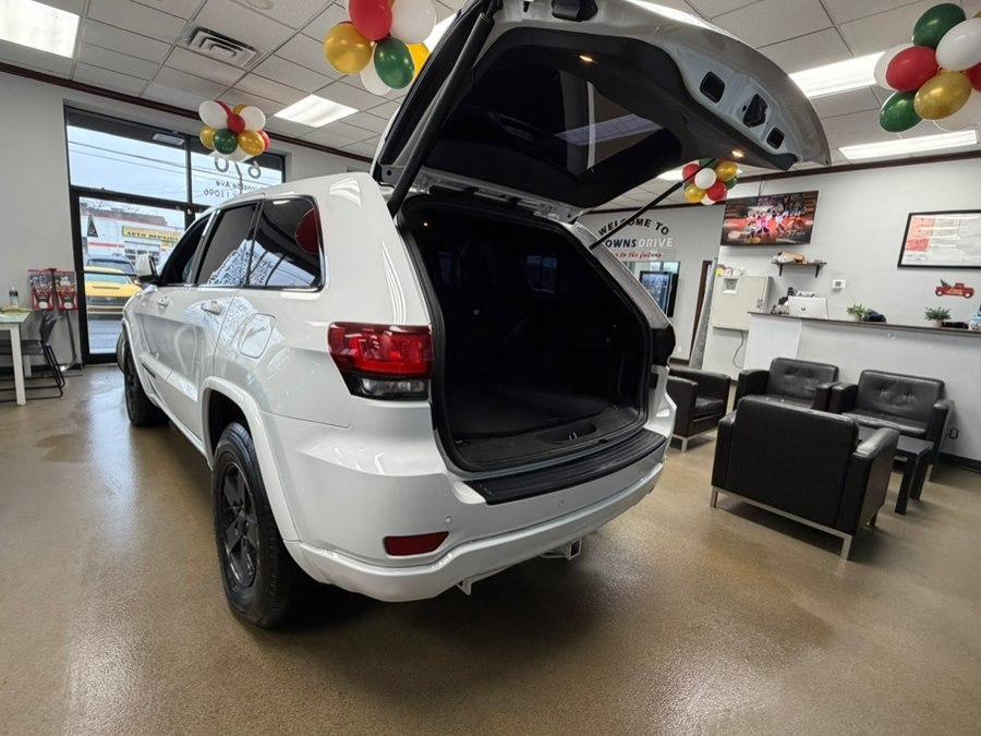 used 2021 Jeep Grand Cherokee car, priced at $16,995