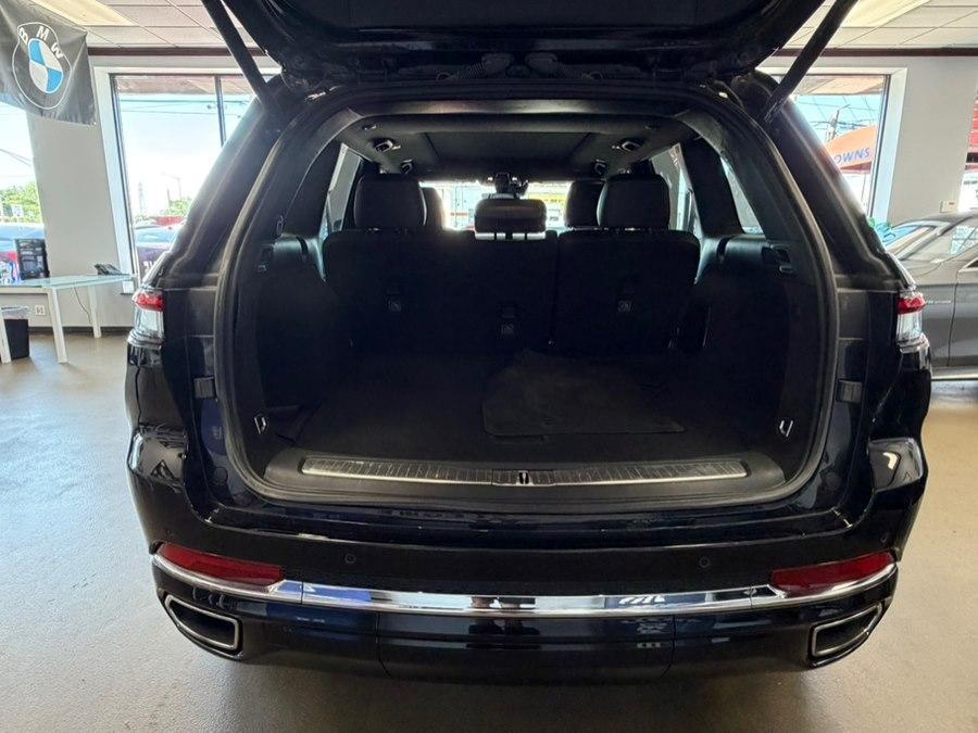 used 2023 Jeep Grand Cherokee car, priced at $28,995