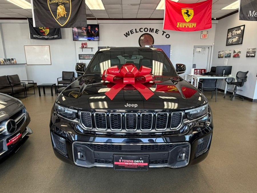 used 2023 Jeep Grand Cherokee car, priced at $28,995