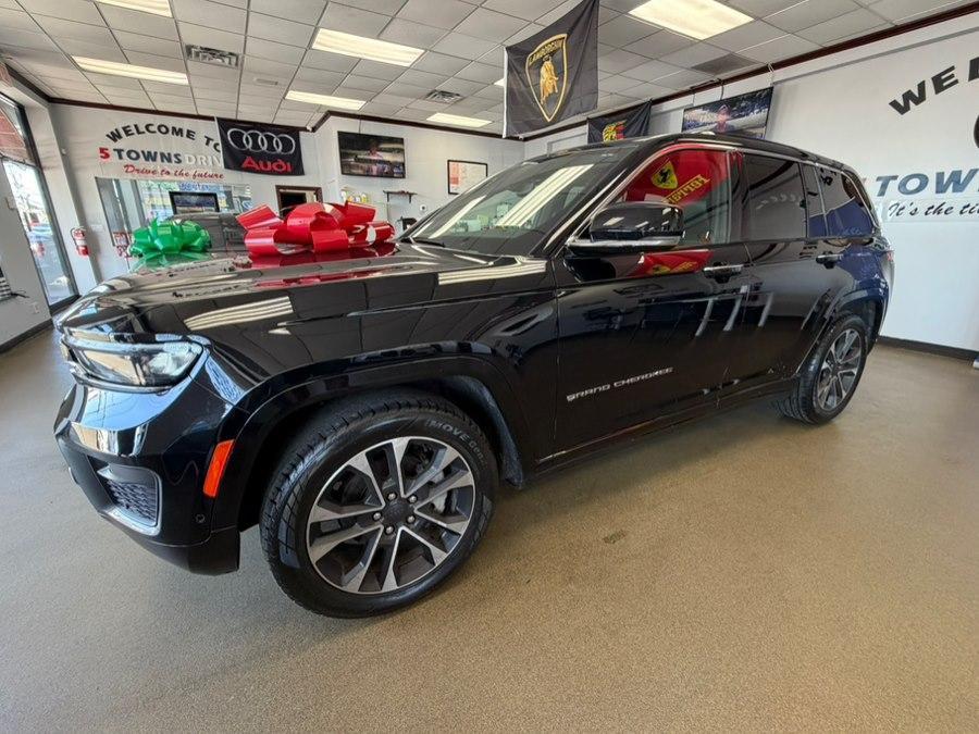 used 2023 Jeep Grand Cherokee car, priced at $28,995